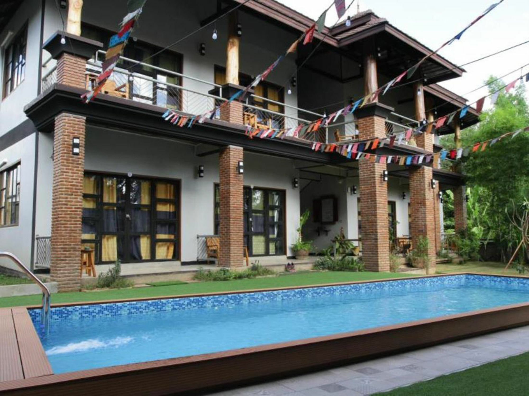 Above The Sea Maesariang Hotel Mae Sariang Exterior foto