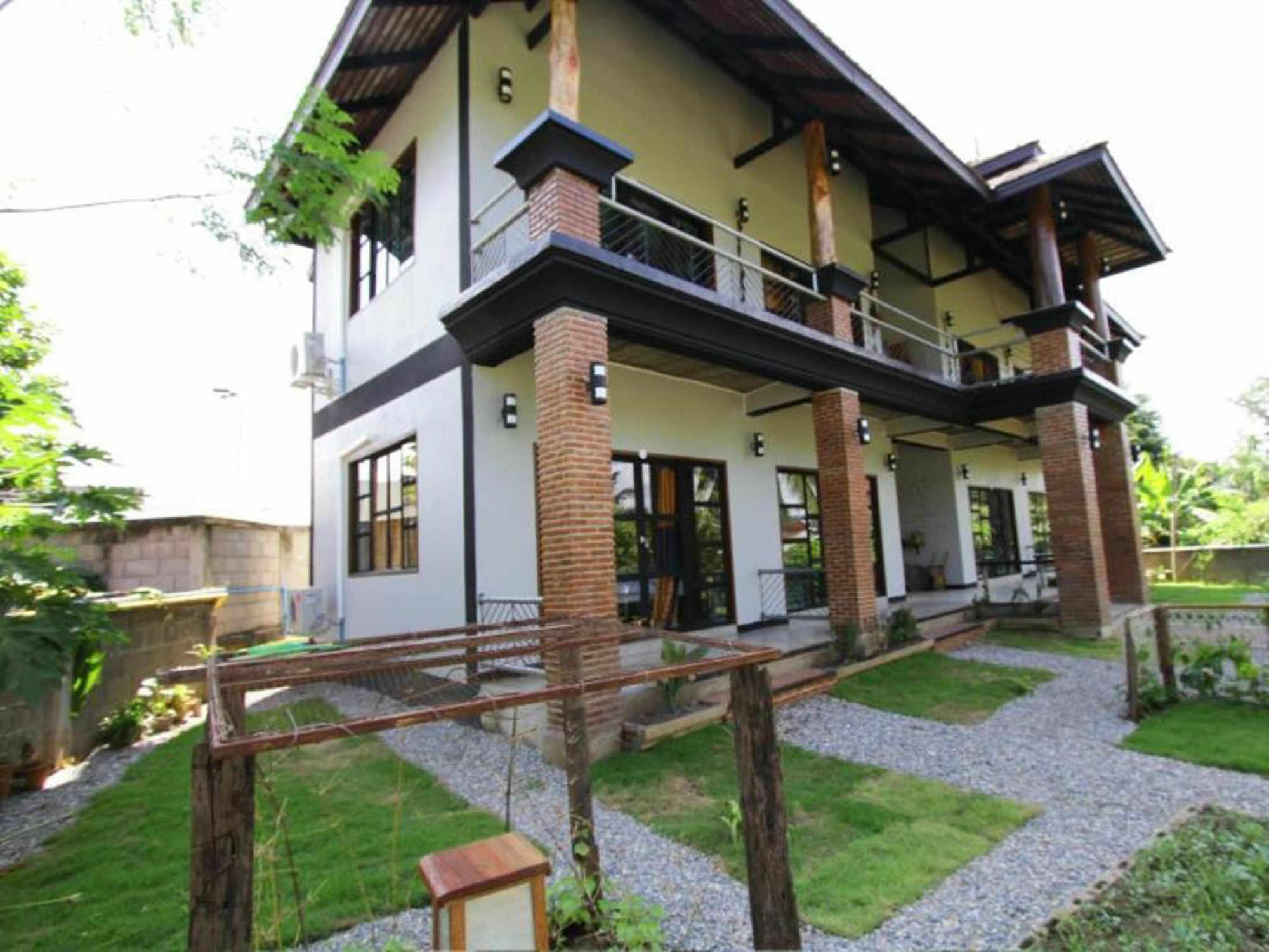 Above The Sea Maesariang Hotel Mae Sariang Exterior foto